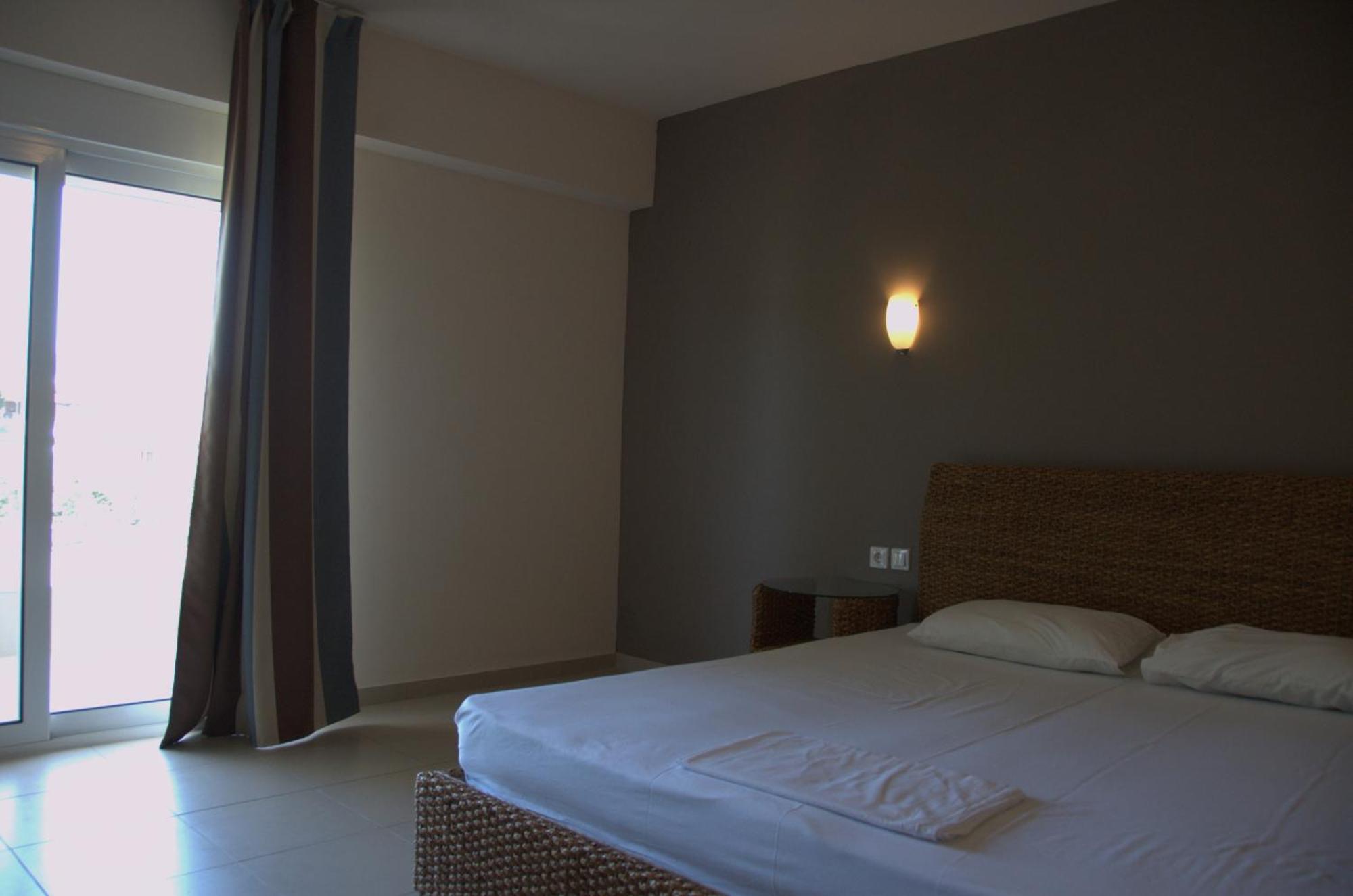 Hotel Sarti Beach ภายนอก รูปภาพ