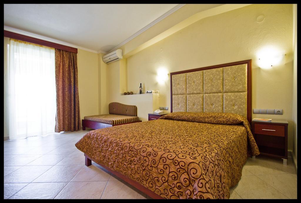 Hotel Sarti Beach ห้อง รูปภาพ